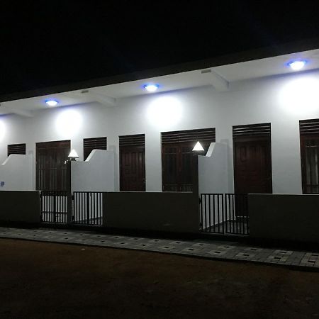Sea Breeze Otel Bentota Dış mekan fotoğraf